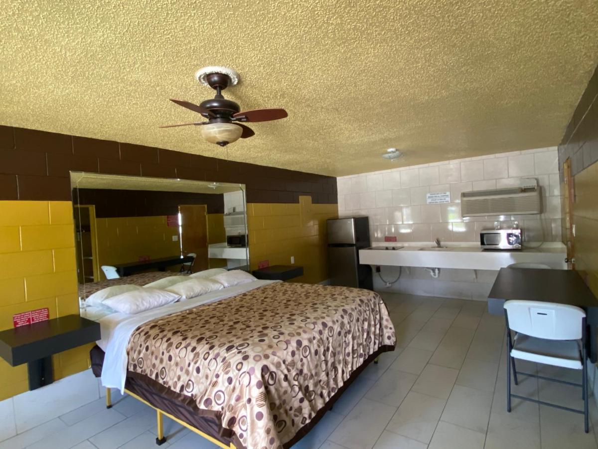 Savannah Inn And Suites Savannah Port Area Dış mekan fotoğraf
