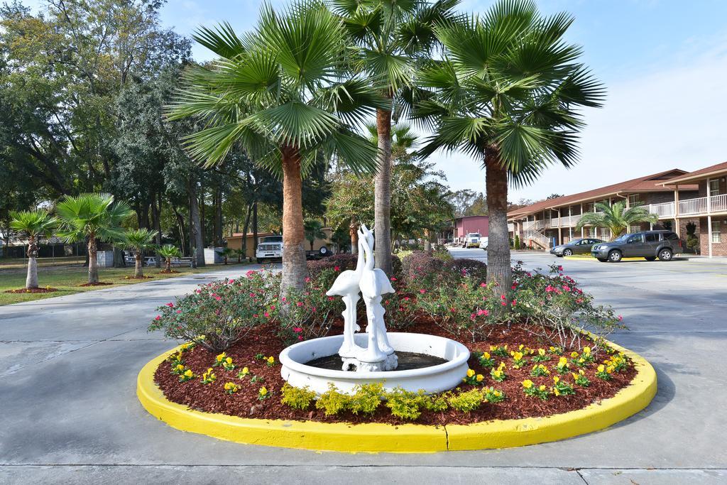 Savannah Inn And Suites Savannah Port Area Olanaklar fotoğraf